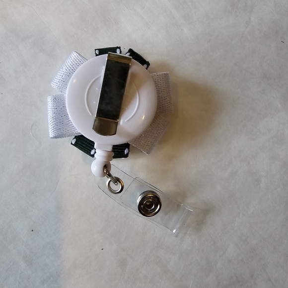 OOAK Oregon Ducks Badge Reel NCAA University of Oregon Alumni Souvenir Name Tag - Picture 2 of 5